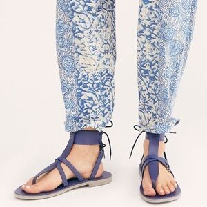 FREE People Denim Blue Leather Vacation Day Wrap Sandal size 38.5